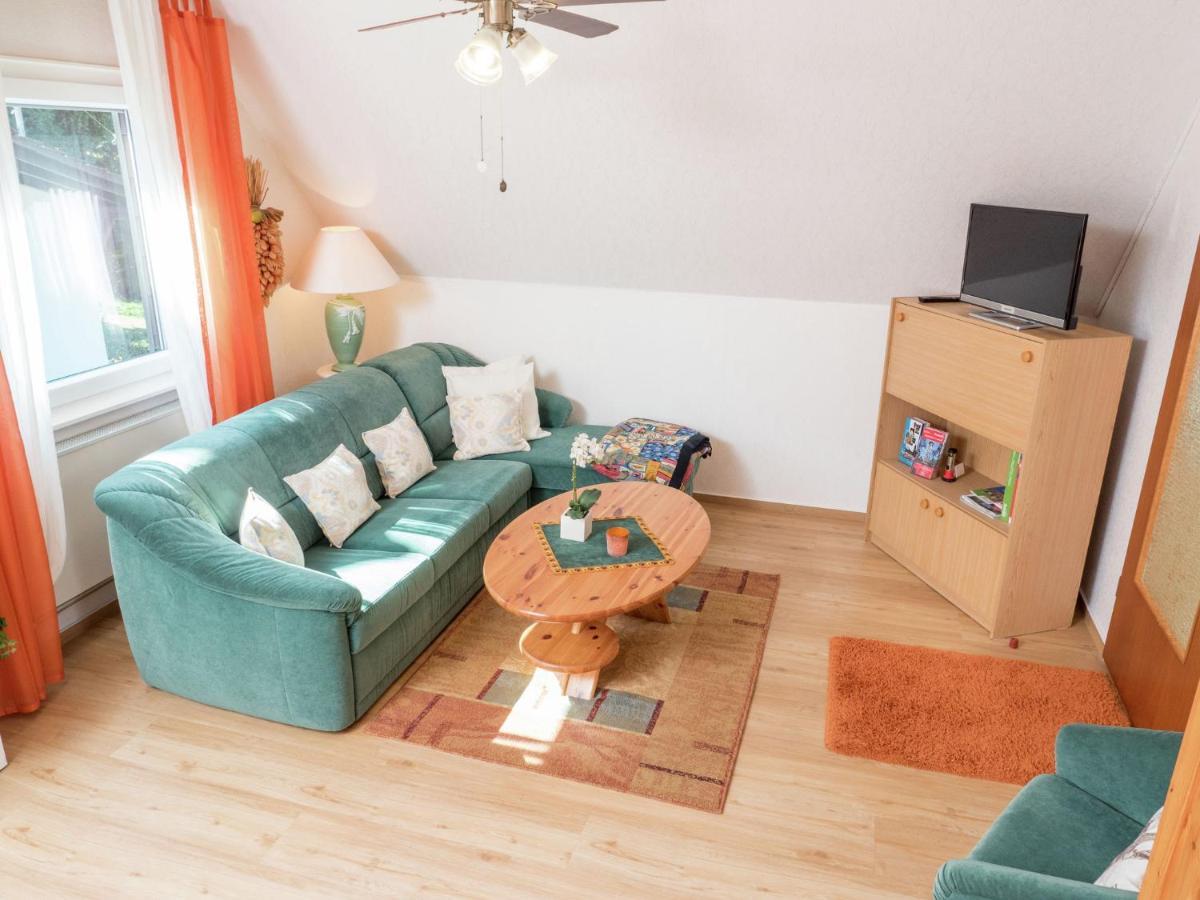 Cheerful Apartment Near City Centre Of Haslach Гаслах-ім-Кінціґталь Екстер'єр фото