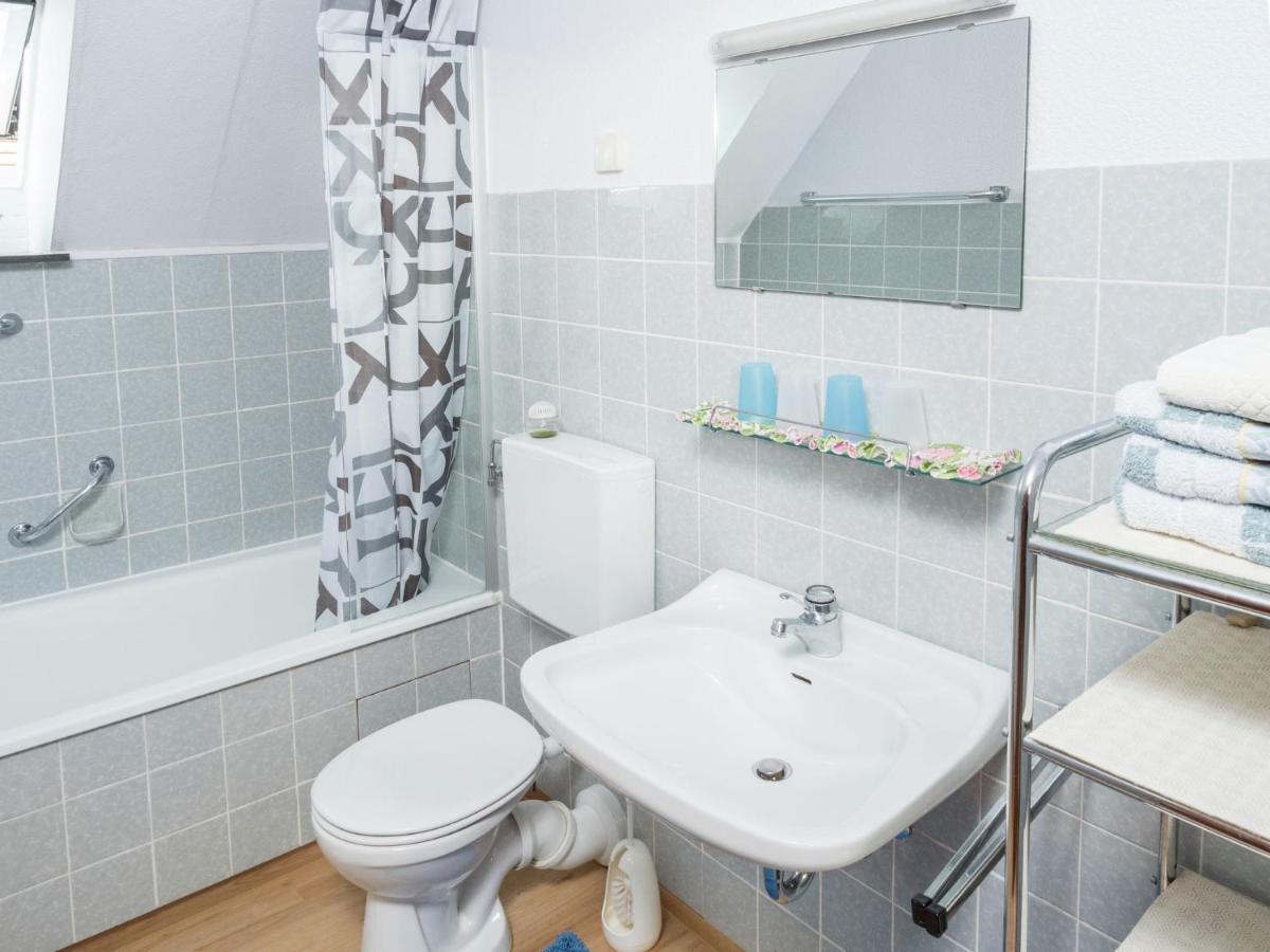 Cheerful Apartment Near City Centre Of Haslach Гаслах-ім-Кінціґталь Екстер'єр фото